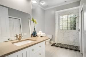 221 9th St S, Naples, FL 34102, Sold 04/28/21