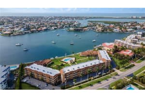 730 W Elkcam Cir, Marco Island, FL 34145, Sold 03/31/21