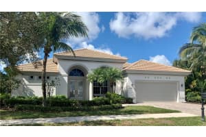 16041 Delarosa Ln, Naples, FL 34110, Sold 03/31/21