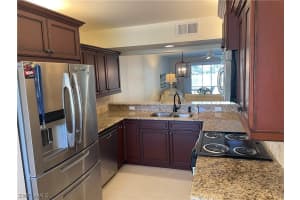 145 Robin Hood Cir, Naples, FL 34104, Sold 04/23/21