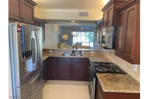 145 Robin Hood Cir, Naples, FL 34104, Sold 04/23/21