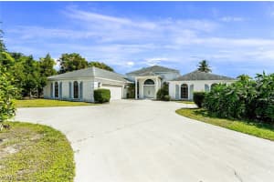 9304 Winterview Dr, Naples, FL 34109, Sold 05/19/21