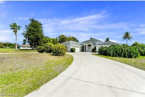 9304 Winterview Dr, Naples, FL 34109, Sold 05/19/21