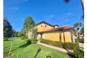 1263 Strada Milan Ln, Naples, FL 34105, Sold 05/04/21