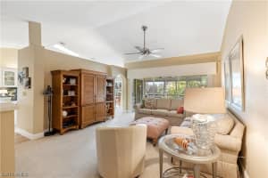347 Emerald Bay Cir, Naples, FL 34110, Sold 04/02/21