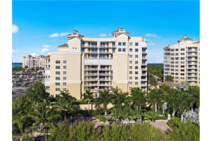13665 Vanderbilt Dr, Naples, FL 34110, Sold 07/01/21