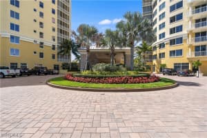 13665 Vanderbilt Dr, Naples, FL 34110, Sold 07/01/21
