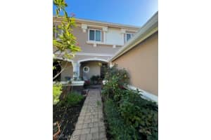 9521 Roundstone Cir, Fort Myers, FL 33967, Sold 05/21/21