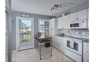1215 Edington Pl, Marco Island, FL 34145, Sold 04/30/21