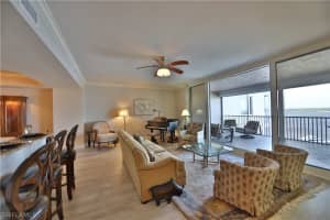 2090 W First St #1107, Fort Myers, FL 33901, Sold 05/21/21
