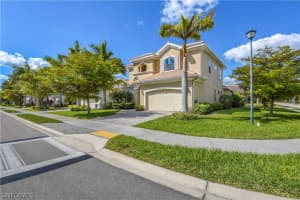 1613 Serrano Cir, Naples, FL 34105, Sold 05/12/21