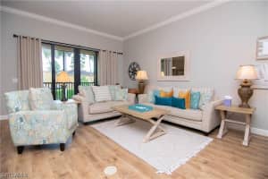 965 Sandpiper St, Naples, FL 34102, Sold 05/18/21