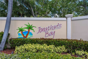 6091 Jonathans Bay Cir, Fort Myers, FL 33908, Sold 05/14/21