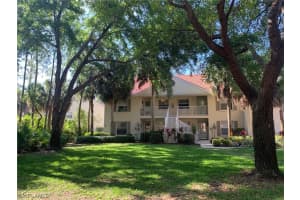257 Robin Hood Cir, Naples, FL 34104, Sold 05/17/21