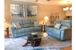 257 Robin Hood Cir, Naples, FL 34104, Sold 05/17/21