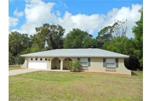 2431 N Westwood Dr, North Fort Myers, FL 33917, Sold 04/29/21