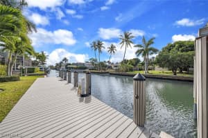 480 15th Ave S, Naples, FL 34102, Sold 05/21/21