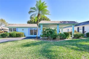 32 Knights Bridge Rd, Naples, FL 34112, Sold 03/15/22