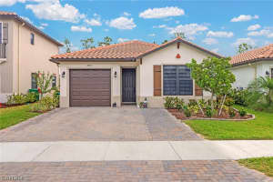 8907 Madrid Cir, Naples, FL 34104, Sold 06/22/21