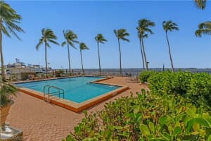 1920 Virginia Ave APT 802, Fort Myers, FL 33901, Sold 05/28/21