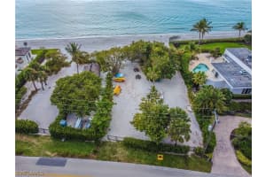 275 Champney Bay Ct, Naples, FL 34102, Sold 05/04/22