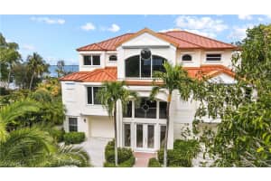 1020 Bayview Dr, Sanibel, FL 33957, Sold 06/22/21