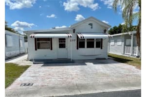 277 Fountainview Blvd, North Fort Myers, FL 33903, Sold 07/29/21