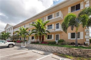 3071 Sandpiper Bay Cir, Naples, FL 34112, Sold 04/30/21