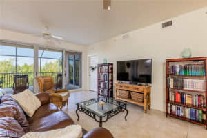 337 Vintage Bay Dr, Marco Island, FL 34145, Sold 08/16/21