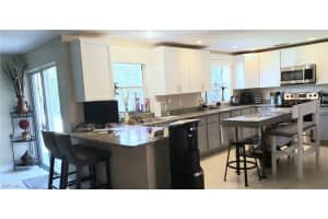 6165 English Oaks Ln, Naples, FL 34119, Sold 10/29/21