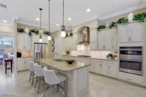 MLS# 221026014, Naples, Florida 34120