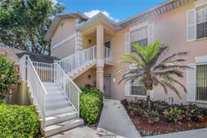 733 Wiggins Lake Dr, Naples, FL 34110, Sold 06/01/21