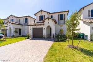 9041 Madrid Cir, Naples, FL 34104, Sold 06/11/21