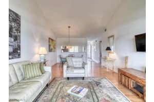 3071 Sandpiper Bay Cir, Naples, FL 34112, Sold 06/25/21