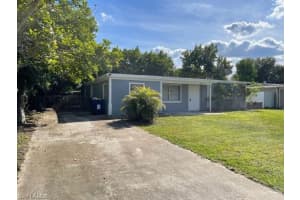 923 Hyacinth St, North Fort Myers, FL 33903, Sold 05/09/22