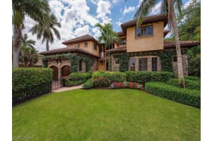 460 15th Ave S, Naples, FL 34102, Sold 05/25/21