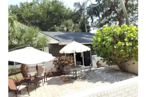 7327 Westmoreland Dr, Sarasota, FL 34243, Sold 06/29/21