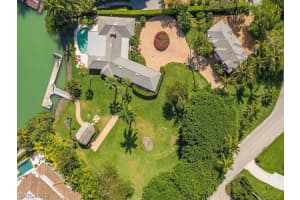 4455 Gordon Dr, Naples, FL 34102, Sold 05/24/21