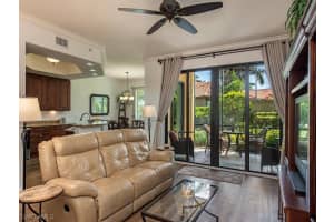 975 Sandpiper St, Naples, FL 34102, Sold 05/21/21