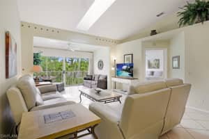 524 Lake Louise Cir, Naples, FL 34110, Sold 06/04/21