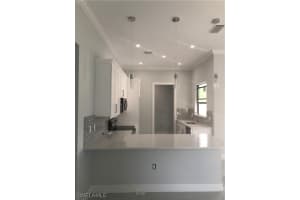 463 18th Ave S, Naples, FL 34102, Sold 08/04/21