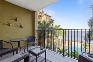 2825 Palm Beach Blvd APT 411, Fort Myers, FL 33916, Sold 05/20/21