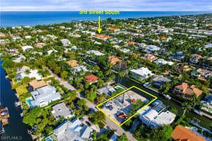 525 16th Ave S, Naples, FL 34102, Sold 08/05/22