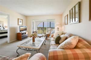 21 High Point Cir E, Naples, FL 34103, Sold 08/30/21