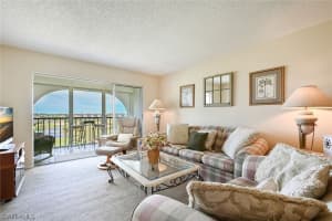 21 High Point Cir E, Naples, FL 34103, Sold 08/30/21