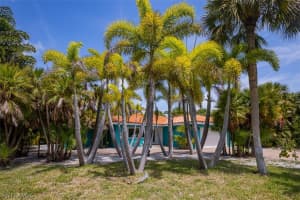 1371 Tahiti Dr, Sanibel, FL 33957, Sold 08/06/21