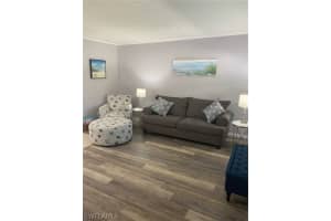 641 Periwinkle Way b2, Sanibel, FL 33957, Sold 07/23/21