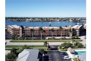 750 W Elkcam Cir, Marco Island, FL 34145, Sold 06/10/21