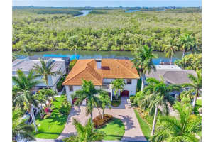 11681 Isle of Palms Dr, Fort Myers Beach, FL 33931, Sold 06/25/21