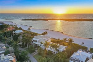 202 S Beach Dr, Marco Island, FL 34145, Sold 03/22/22
